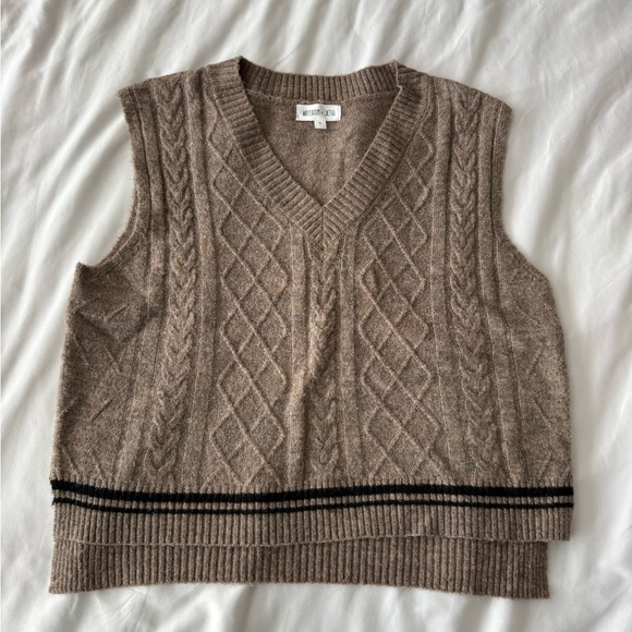 whiteroom & cactus Sweaters - Madewell Cable Knit V-Neck Sweater Vest in Taupe